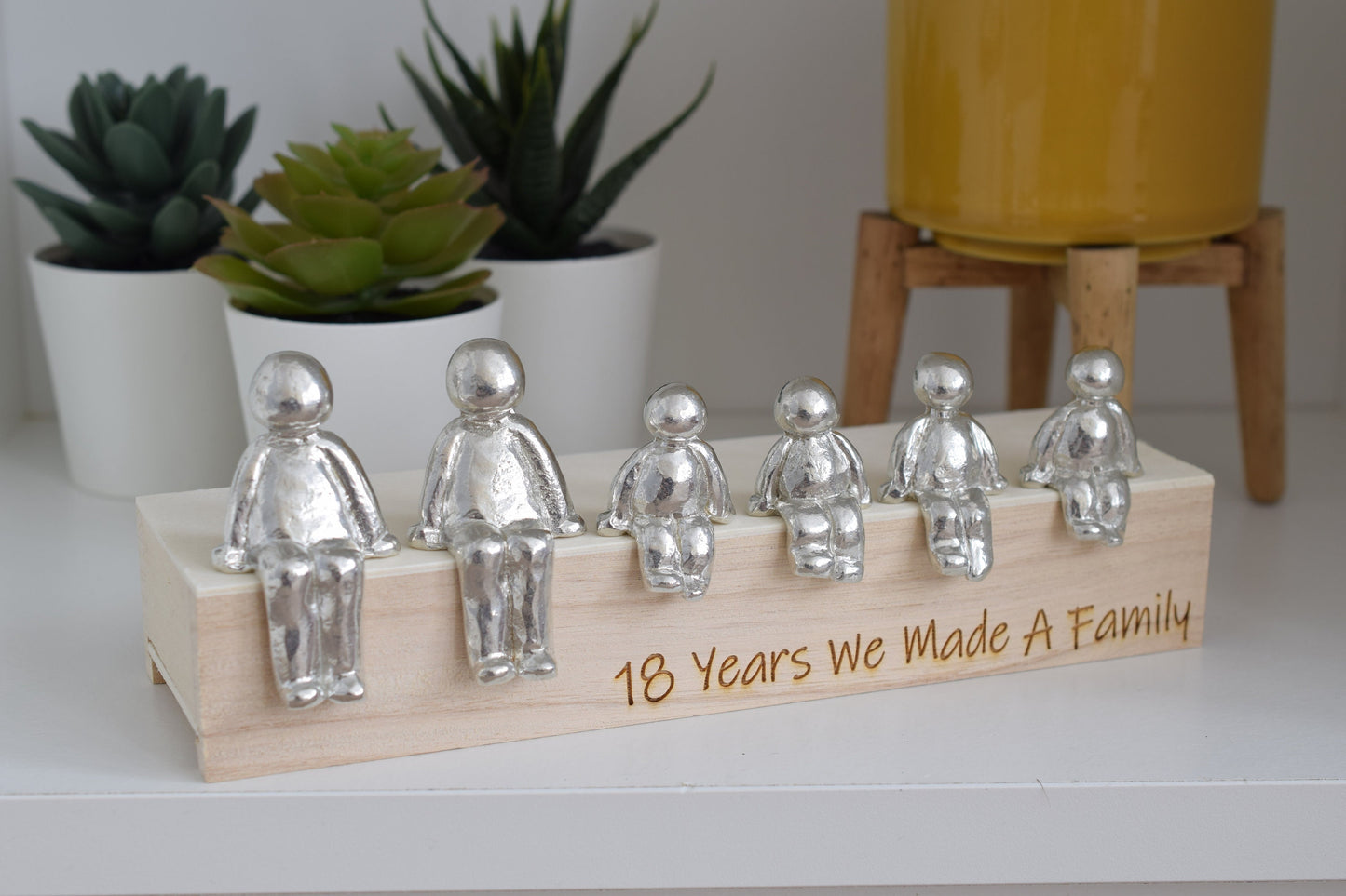 18 Years We Made a Family Sculpture Figurines - 18th Anniversary | Years 1 to 30 Available | Wooden Box Size & Grain Will Vary