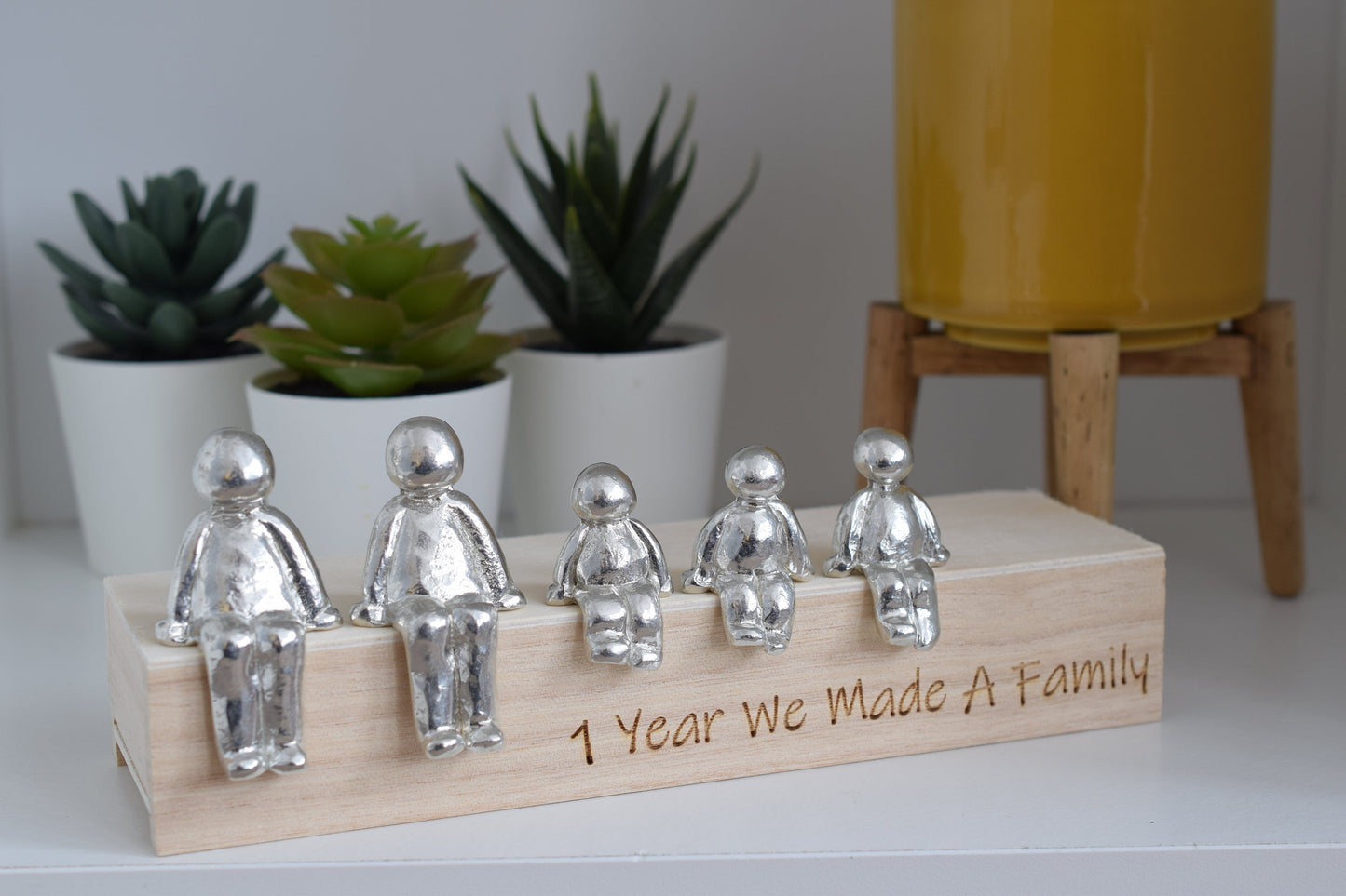 1 Year We Made a Family Sculpture Figurines - 1st Anniversary | Years 1 to 30 Available | Wooden Box Size & Grain Will Vary