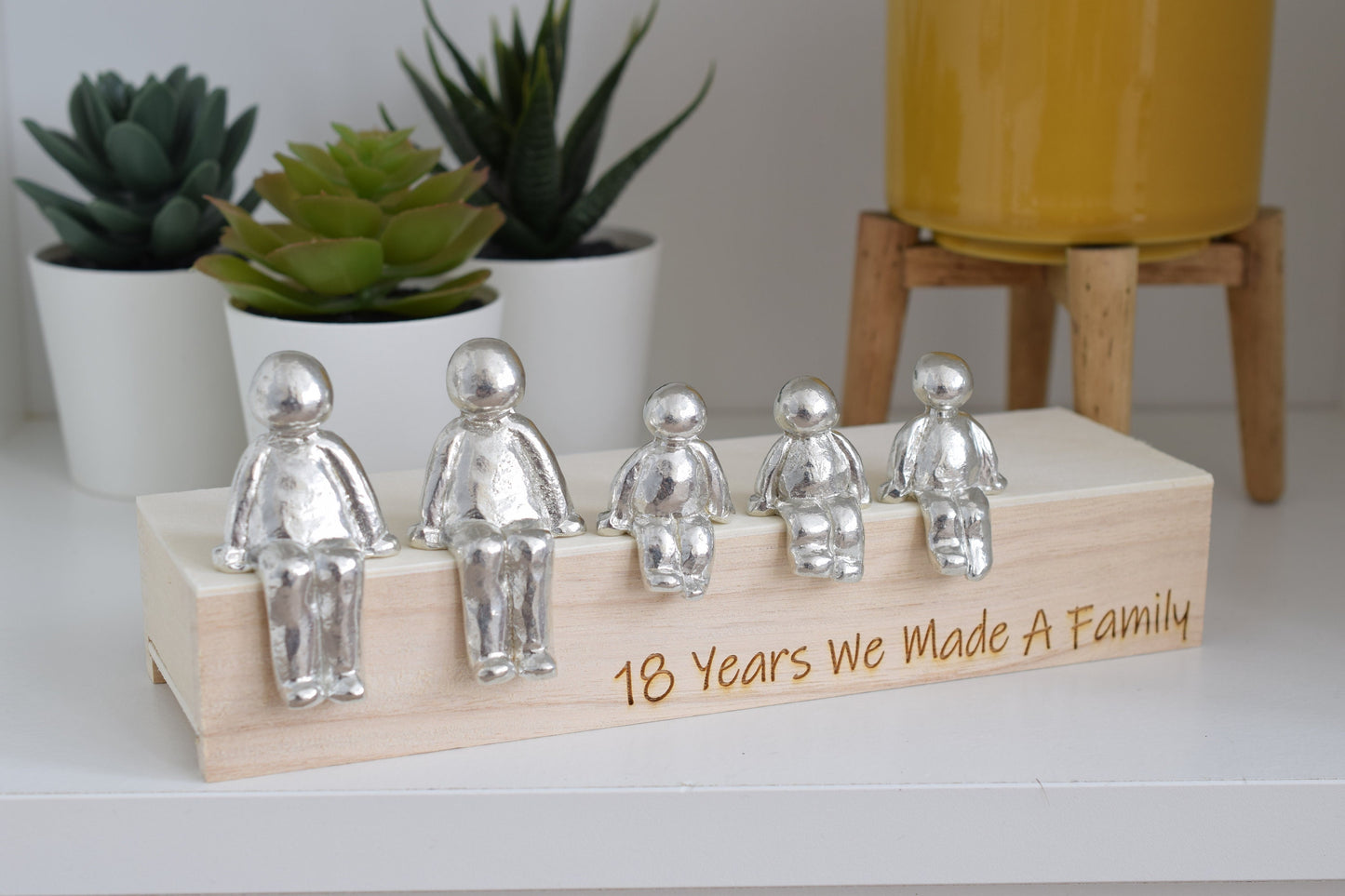18 Years We Made a Family Sculpture Figurines - 18th Anniversary | Years 1 to 30 Available | Wooden Box Size & Grain Will Vary