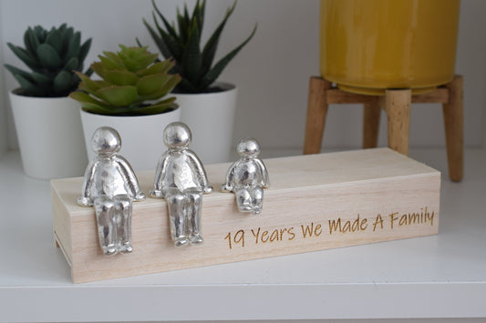 19 Years We Made a Family Sculpture Figurines - 19th Anniversary | Years 1 to 30 Available | Wooden Box Size & Grain Will Vary