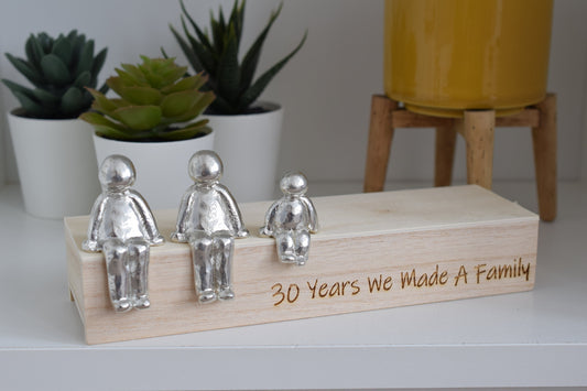 30 Years We Made a Family Sculpture Figurines - 30th Anniversary | Years 1 to 30 Available | Wooden Box Size & Grain Will Vary